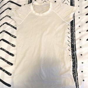 Lululemon swiftly tech only been worn twice brand new still has logo